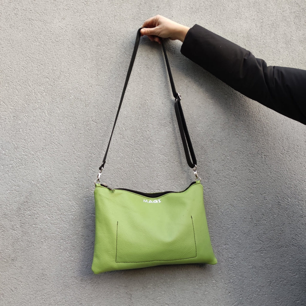 Tracollina lime con borchie