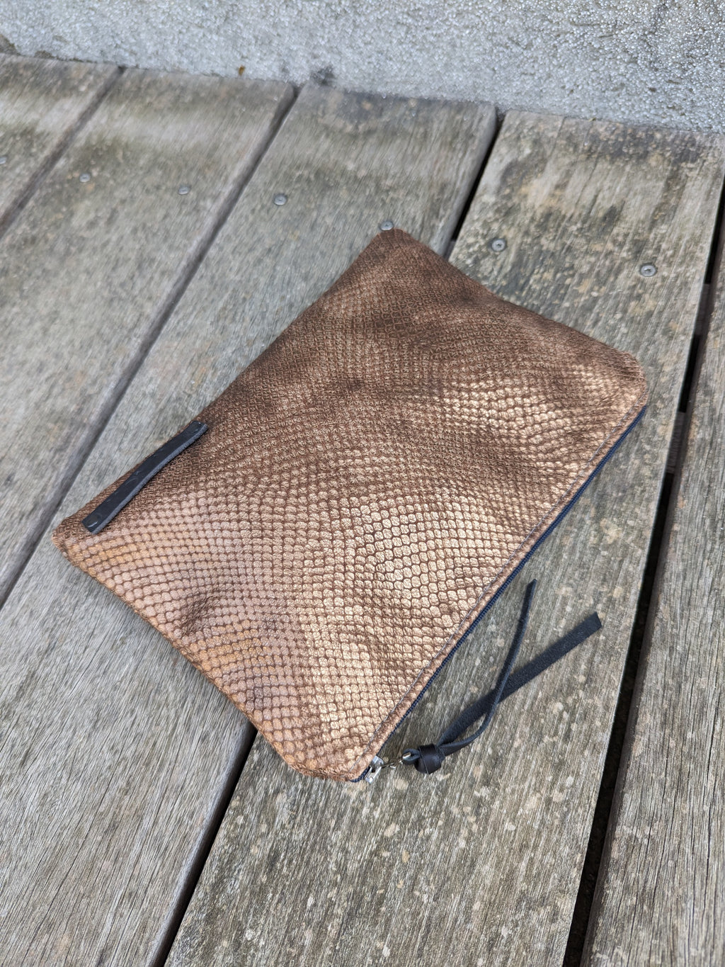 Pochette pitonata bronzo