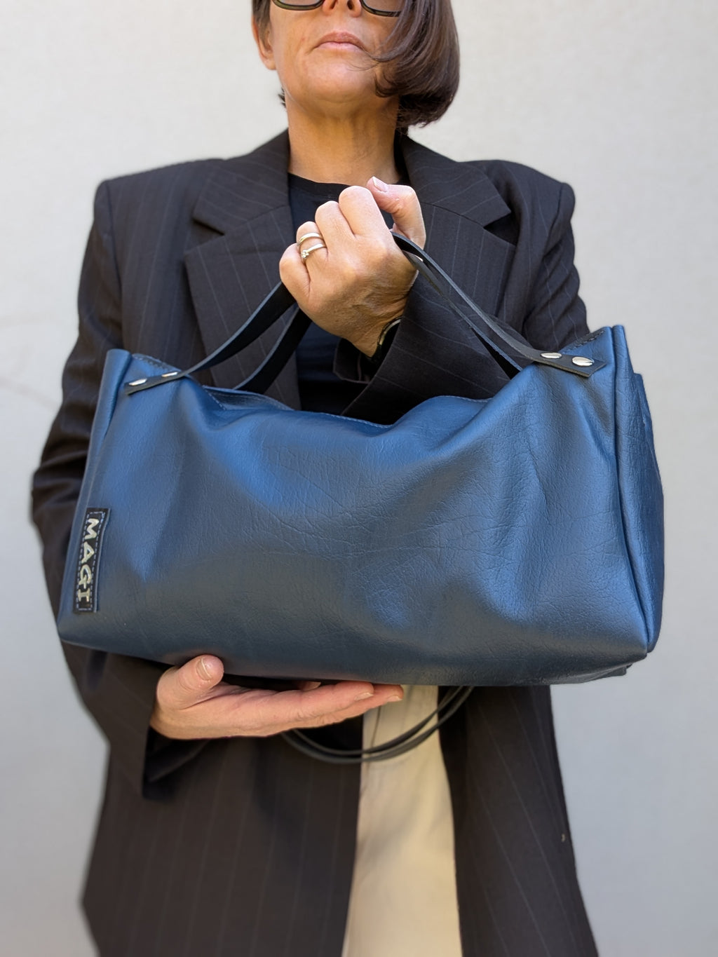 Low tote bag