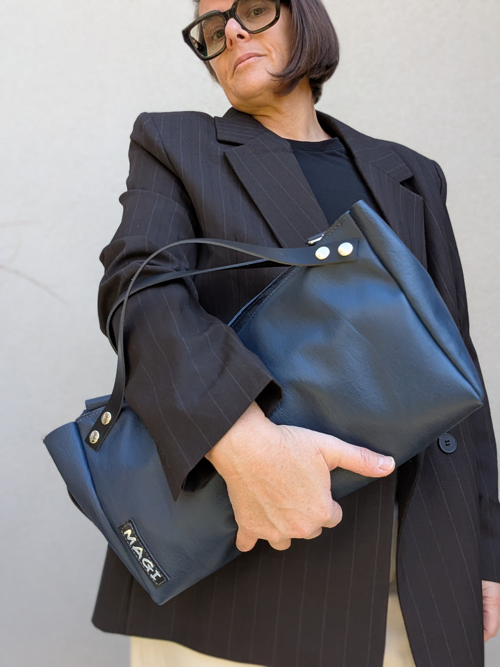 Low tote bag