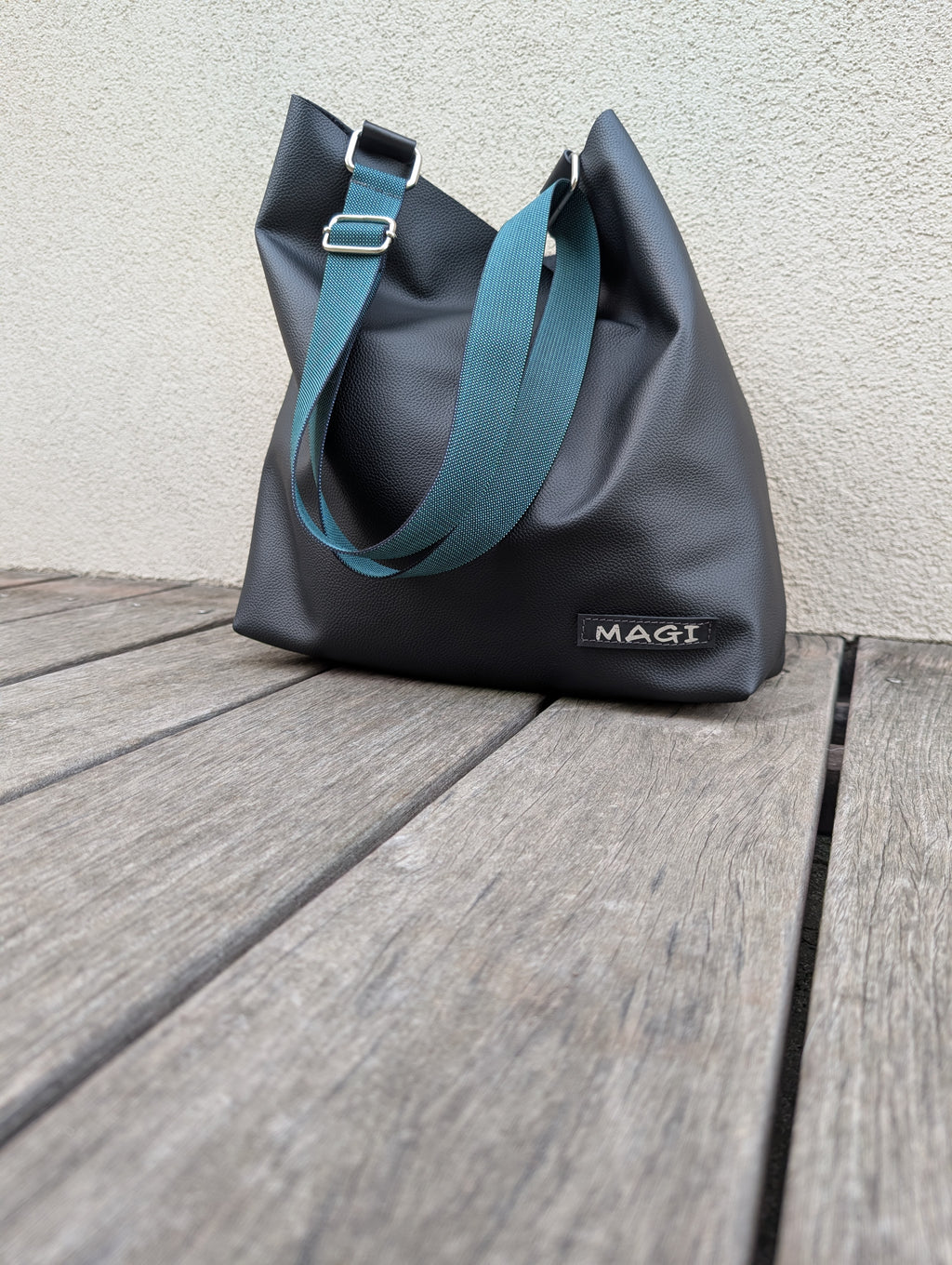 Hobo nera tracolla verde